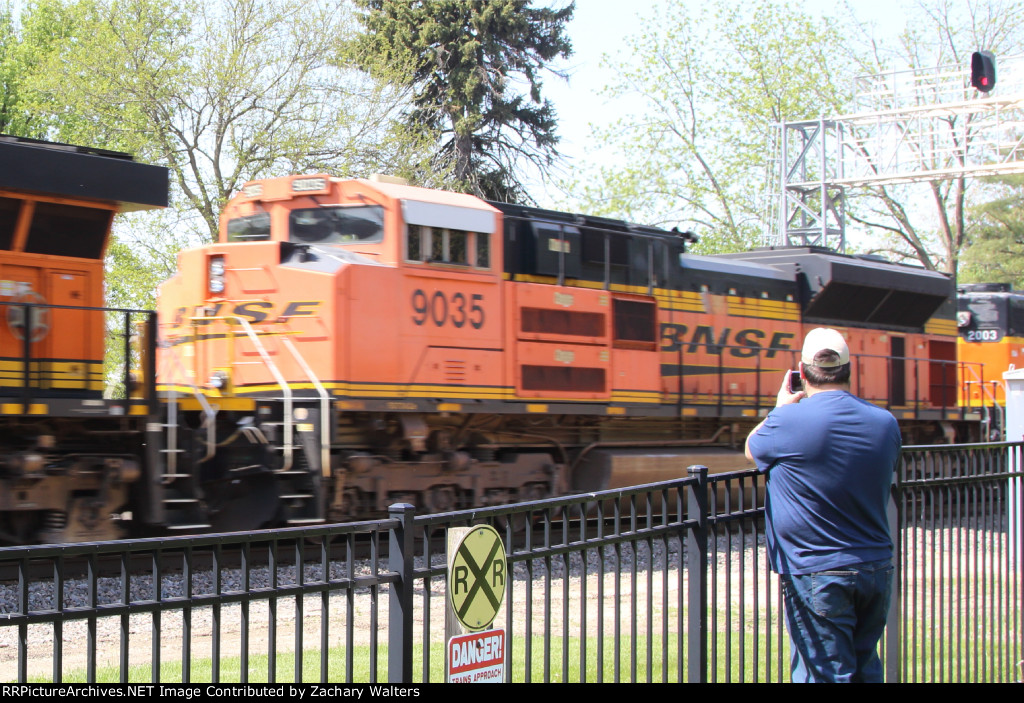 BNSF 9035